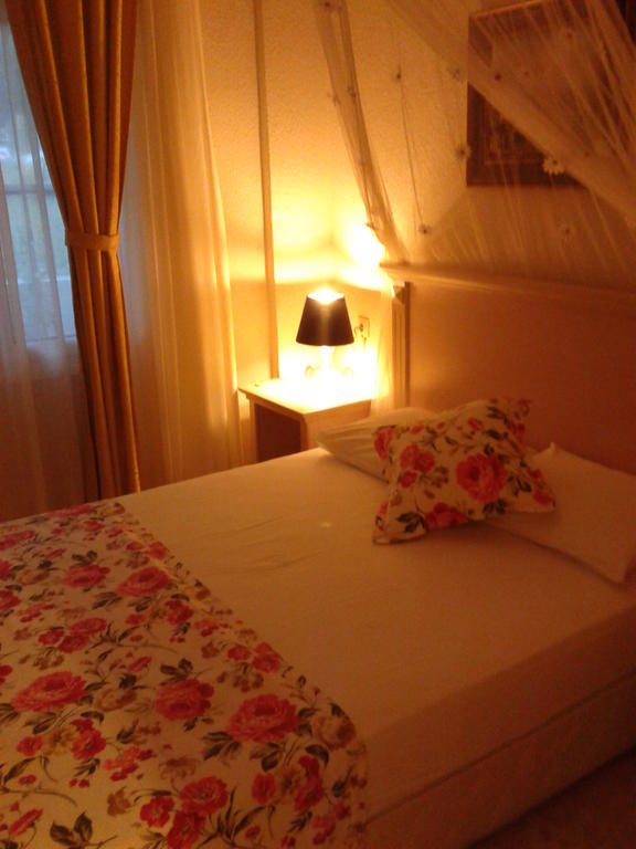 Melaike Hotel Foca Kültér fotó