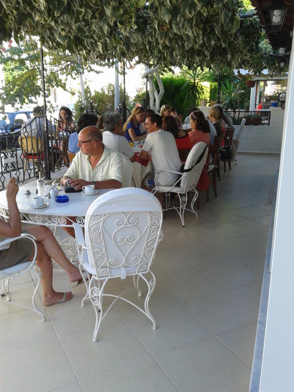 Melaike Hotel Foca Kültér fotó